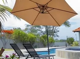 Studio Hebron: Refúgio Entre a Cidade e a Natureza