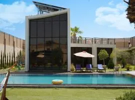 Atlantis The Palm Villa 2