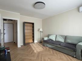 Fresh new place, hotel en Buftea