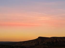 Sky Lodge, Hotel in Hartbeespoort