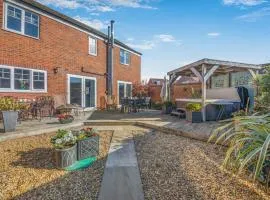 4 Bed in Seahouses oc-nb618
