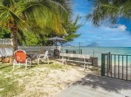 Gaya House - Waterfront in Tamarin