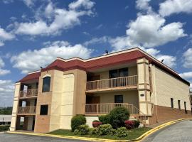 UNIVERSITY INN Winston, hotel sa Winston-Salem