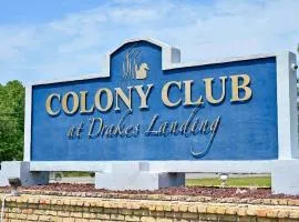 Barefoot at Colony Club
