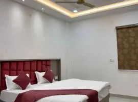 Hotel Girraj Stay Inn