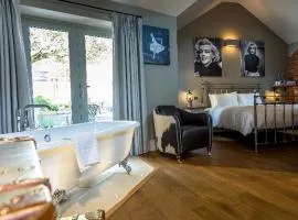 NoTwenty9 Bar and Restaurant