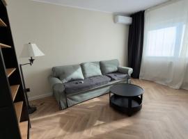 Fresh new place, hotel en Buftea