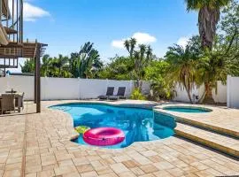 Heated PoolFoosball,Pac Man Arcade, walk to beach