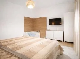 Salerno casa con jacuzzi privata e cinema