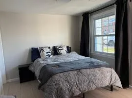 Ground level townhouse Private entrance and bath near quantico