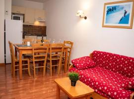 Appartement 2 pièces à Superdevoluy pour 4 personnes avec balcon - FR-1-504-572, hotel in Superdevoluy