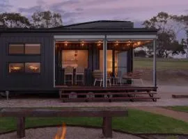 Kalimna Tiny House. Views, Stars and Serenity in Willunga