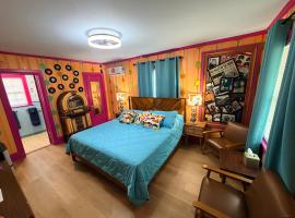 Historic Ziegler Inn and Suites with Whimsical Themed Rooms, hotel v mestu New Bern