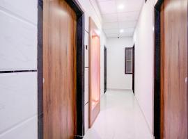 SPOT ON Hotel SP Palace, hotel u gradu Surat