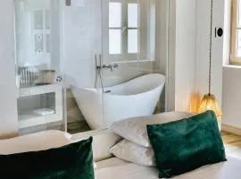 &Tales Villas Collection - With Hotel Service and Breakfast