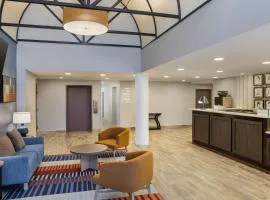Lake Norman Inn and Suites