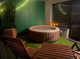 AH Radnica Spa Jacuzzi , Home Theatre, hotel in Košice