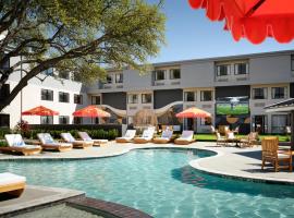 Hotel Dax, hotel en Addison