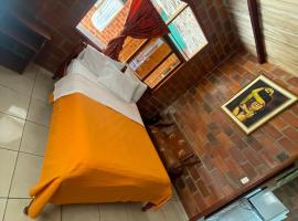 Casa del Bosque Suite、テナのホテル