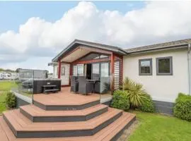 Honeysuckle lodge