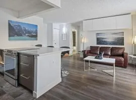 Pet-friendly 1 bedroom, Stampede and BMO, Parking