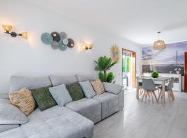 Sunset Terrace House by Destiny Houses, hotel Esmorizban