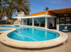 Bungalows Spilberg, Hotel in Colán