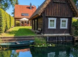 Ferienhaus Fließ Paradies mit privatem Saunahaus - Leipe, Spreewald, Hotel in Leipe