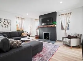 Gorgeous Remodel Game Room Sleeps 8