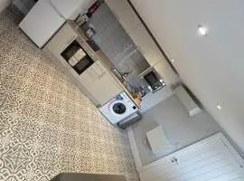 The Cozy Cabin 1 mile from Newcastle city centre Free WiFi parking Sleeps 4