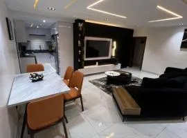 Alexanth Luxury Apartment