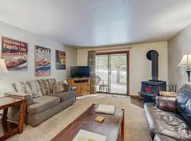 Golf Course Retreat - Pool Access Lake Views