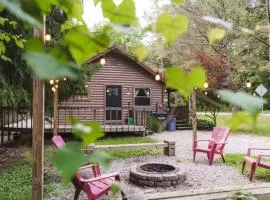 Little Redwood - Hocking Hills, Hot Tub & Games