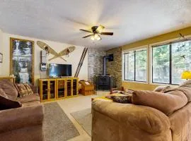 Bright McCall Retreat - Pool Hot Tub & Fitness