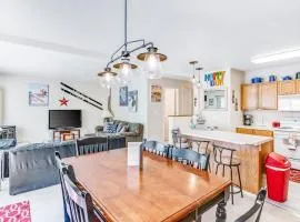 Central McCall Retreat - Pool & Tennis Courts