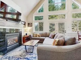 Quiet Home Near Golf - Pool & Hot Tub Access