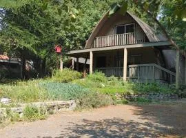 Cozy A-Frame Cabin in Downtown McCall