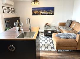 Modern Heritage Oasis with Beautiful Tay Basin View, hotel a Perth