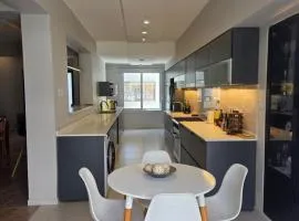 Espectacular Casa con pileta y jacuzzi