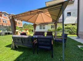 Free Parking Backyard Perfect for Families near Lake Veluxa Apartments