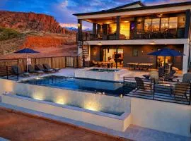 Exclusive Retreats Desert Vista Mirage - Moab Getaway with Pool, Spa & Views