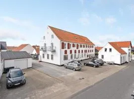 Two-Story Loft with Large Terrace