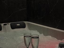 Lh loft and spa escapade à 2 avec jacuzzi privé, hotel a Le Havre