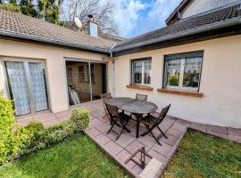 Gîte paisible au pied du Bassin de Champagney, animaux acceptés - FR-1-583-372, hôtel à Champagney