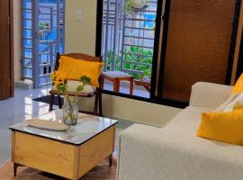 Cozy and stylish 2-bedroom apartment in Constanza, Hotel in Constanza