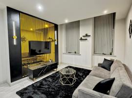 Centenary House Luxury Designer Apartment in Leeds City Centre, Hotel in Central Station