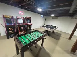 Spacious 3 Bedroom Home with Game Room and Parking