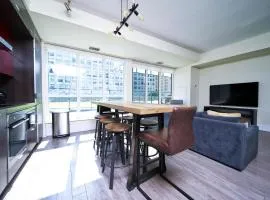 Comfortable 2BR Suite - Sleeps 6 in DT Toronto
