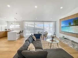 2 Bedroom Townhouse with water views