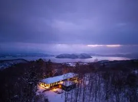 Kogetsu To 湖月燈